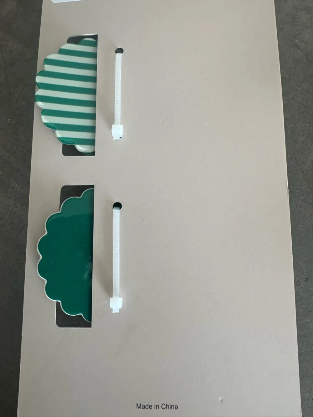 Piper•K Green Striped and Solid cute “ruffled”edged, Flat Lay Claw Clip Duo
